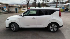 Kia Soul e-Soul 64 kWh (204кс) КАТО НОВА, снимка 8 - Автомобили и джипове - 53457360