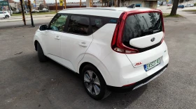 Kia Soul e-Soul 64 kWh (204кс) КАТО НОВА, снимка 7 - Автомобили и джипове - 53457360