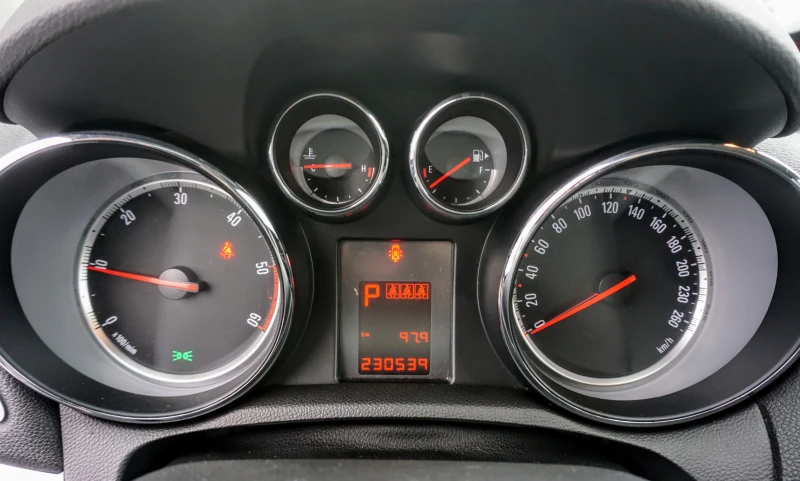 Opel Mokka 1.7CDTi COSMO AUTO, снимка 7 - Автомобили и джипове - 40156967