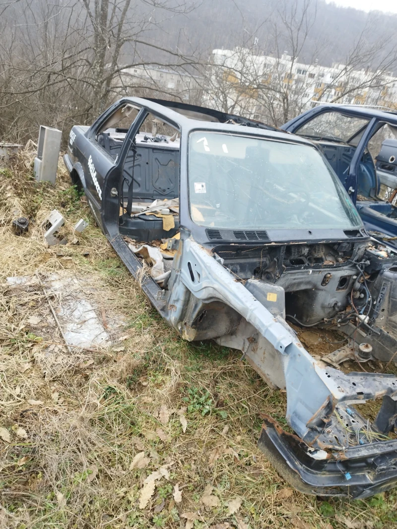 BMW 318 Е30, снимка 11 - Автомобили и джипове - 48845756