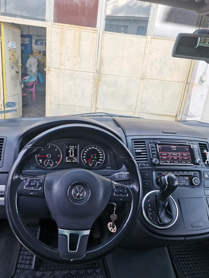 VW Multivan, снимка 9 - Автомобили и джипове - 48888081