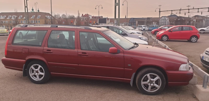 Volvo V70 2.5 GLT, снимка 6 - Автомобили и джипове - 48953202