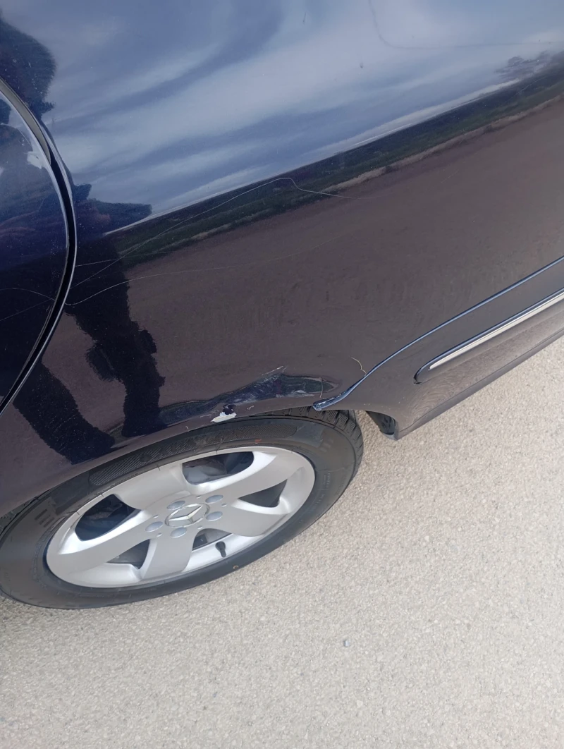 Mercedes-Benz E 270, снимка 9 - Автомобили и джипове - 51861882