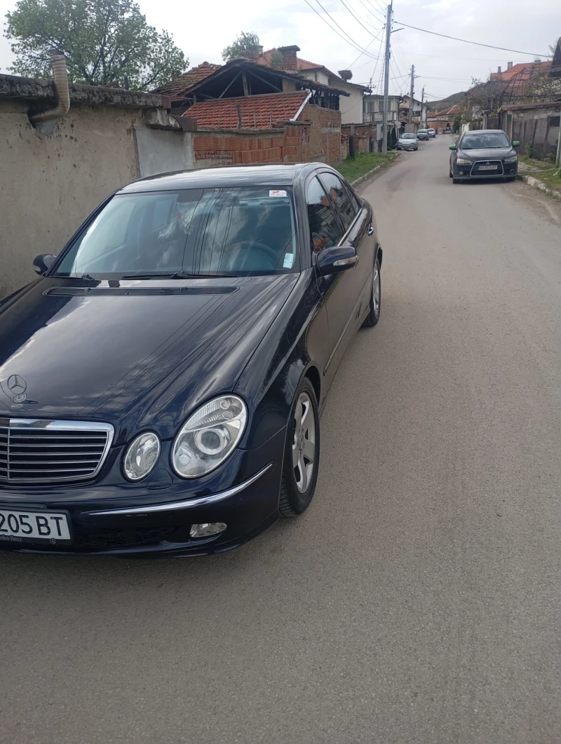 Mercedes-Benz E 270, снимка 3 - Автомобили и джипове - 51861882