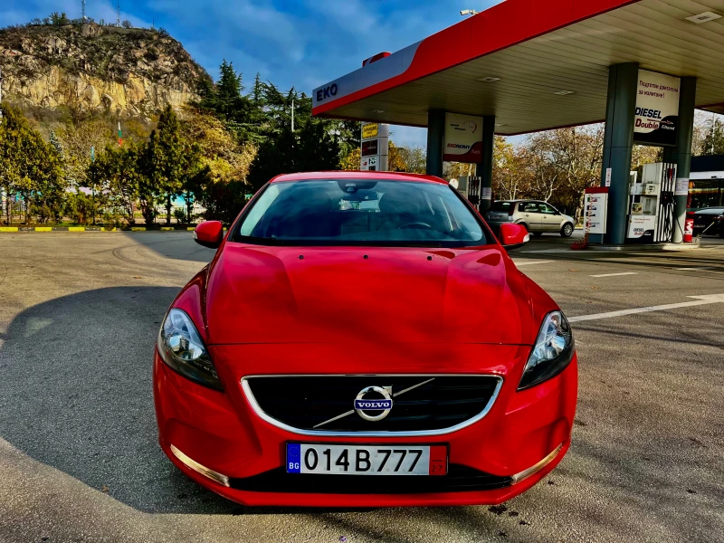 Volvo V40 1.6HDI= Пежо Двигател= 199000км= Топ Състояние!!!