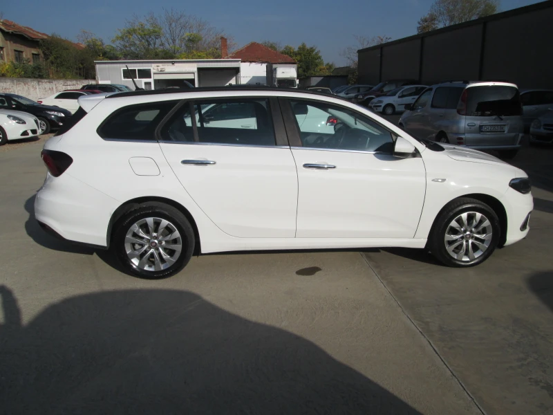 Fiat Tipo 1.6multi-Jet-Сервизна история-Дистроник-Автоматик!, снимка 3 - Автомобили и джипове - 52286639