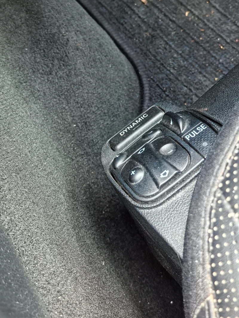 Mercedes-Benz E 320, снимка 11 - Автомобили и джипове - 52431337