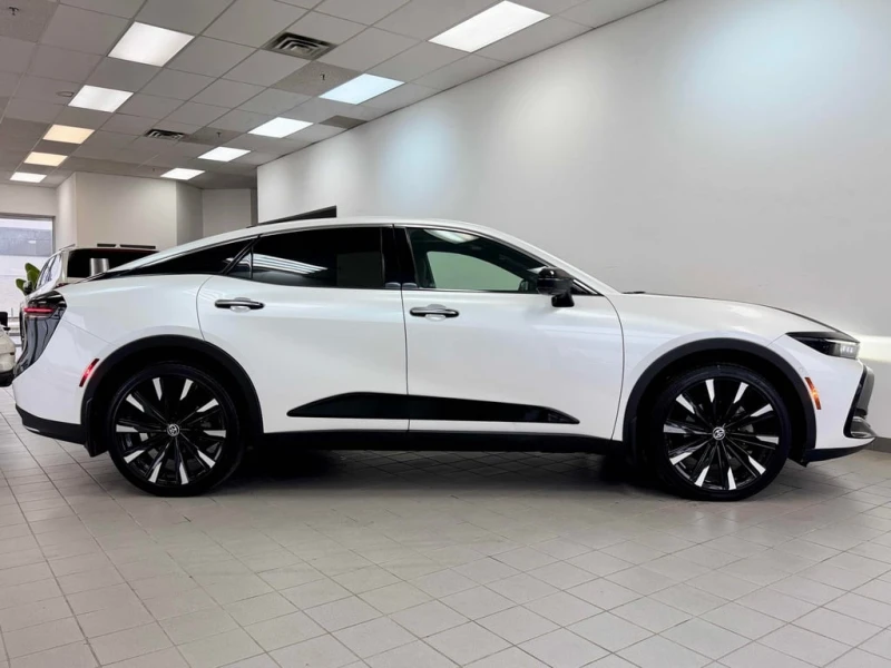 Toyota Crown Platinum Auto  CARFAX, снимка 3 - Автомобили и джипове - 52560837