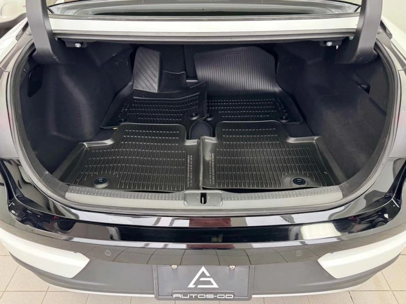 Toyota Crown Platinum Auto  CARFAX, снимка 14 - Автомобили и джипове - 52560837