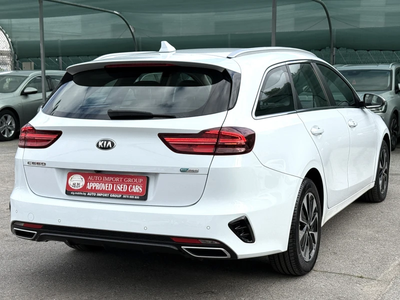 Kia Ceed 1.6 GDI Plug-in Hybrid, снимка 4 - Автомобили и джипове - 52805139