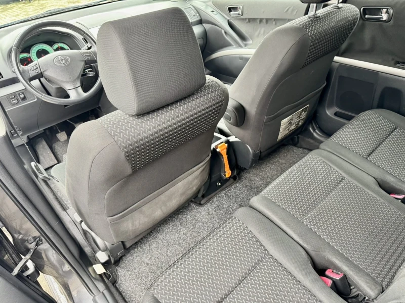 Toyota Corolla verso VVT-i, снимка 13 - Автомобили и джипове - 52904007