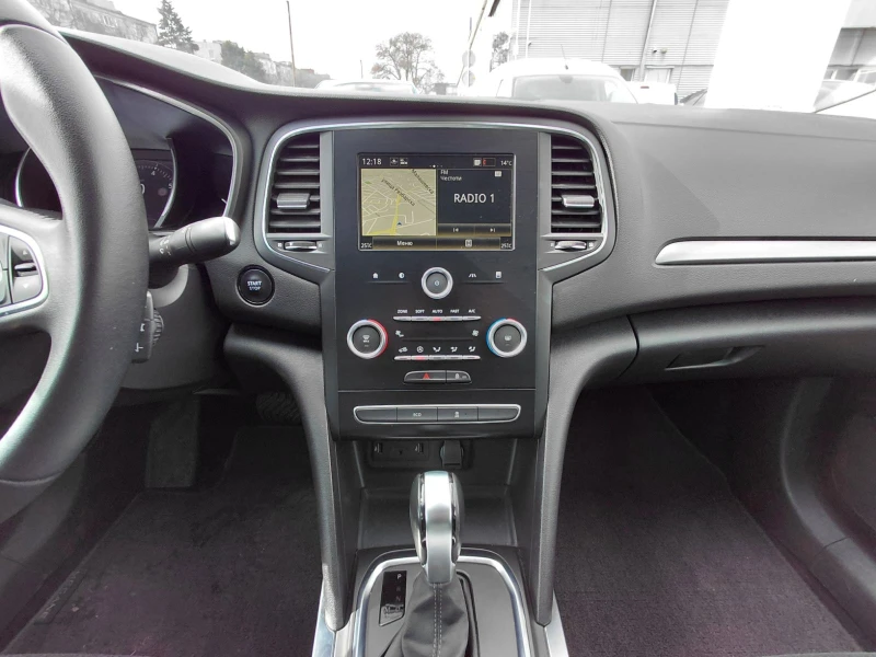 Renault Megane 1.3Tce/140к.с/Intens, снимка 10 - Автомобили и джипове - 53466486