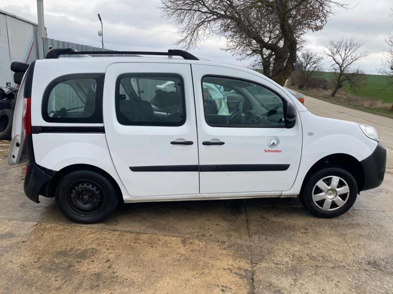 Renault Kangoo 1.5 DCI, снимка 3 - Автомобили и джипове - 35235121