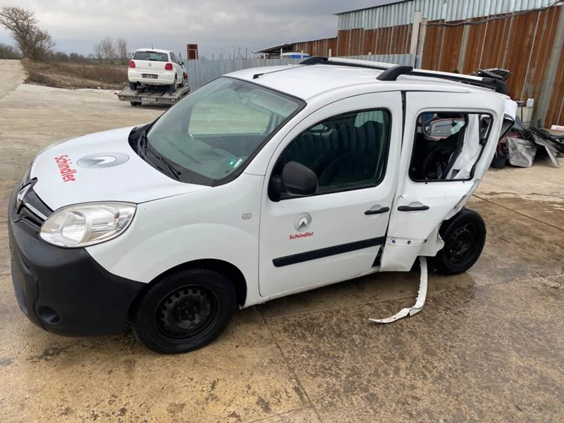 Renault Kangoo 1.5 DCI, снимка 4 - Автомобили и джипове - 35235121