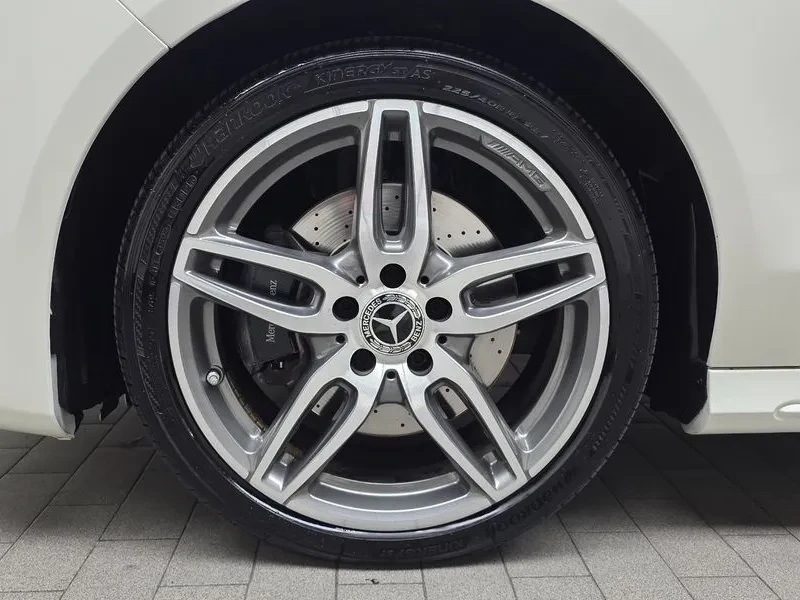 Mercedes-Benz CLA 2.5, снимка 5 - Автомобили и джипове - 54287778