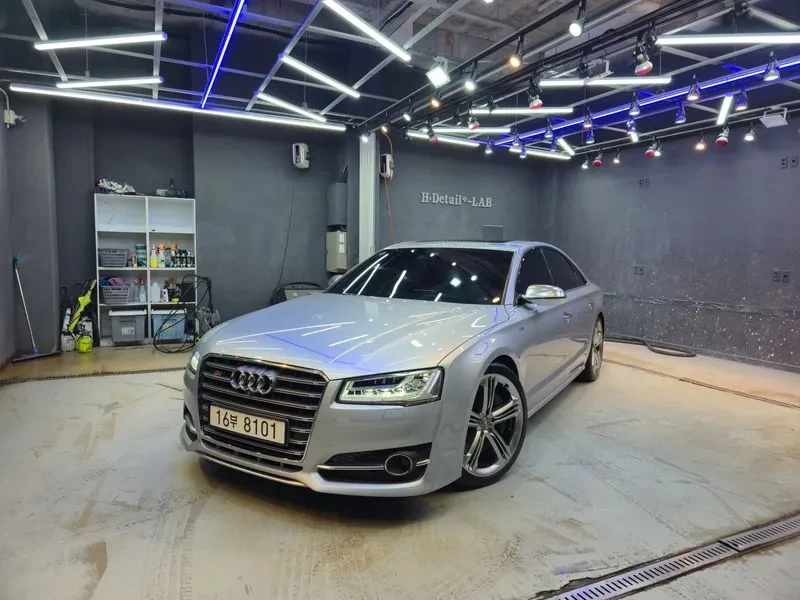 Audi S8 4.0 TFSI Quattro