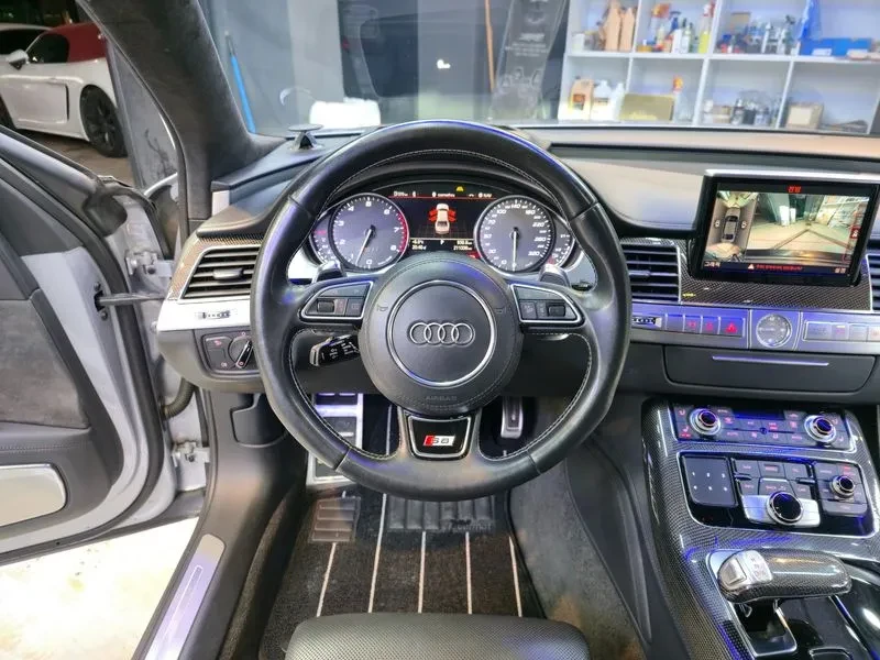 Audi S8 4.0 TFSI Quattro, снимка 9 - Автомобили и джипове - 55134056