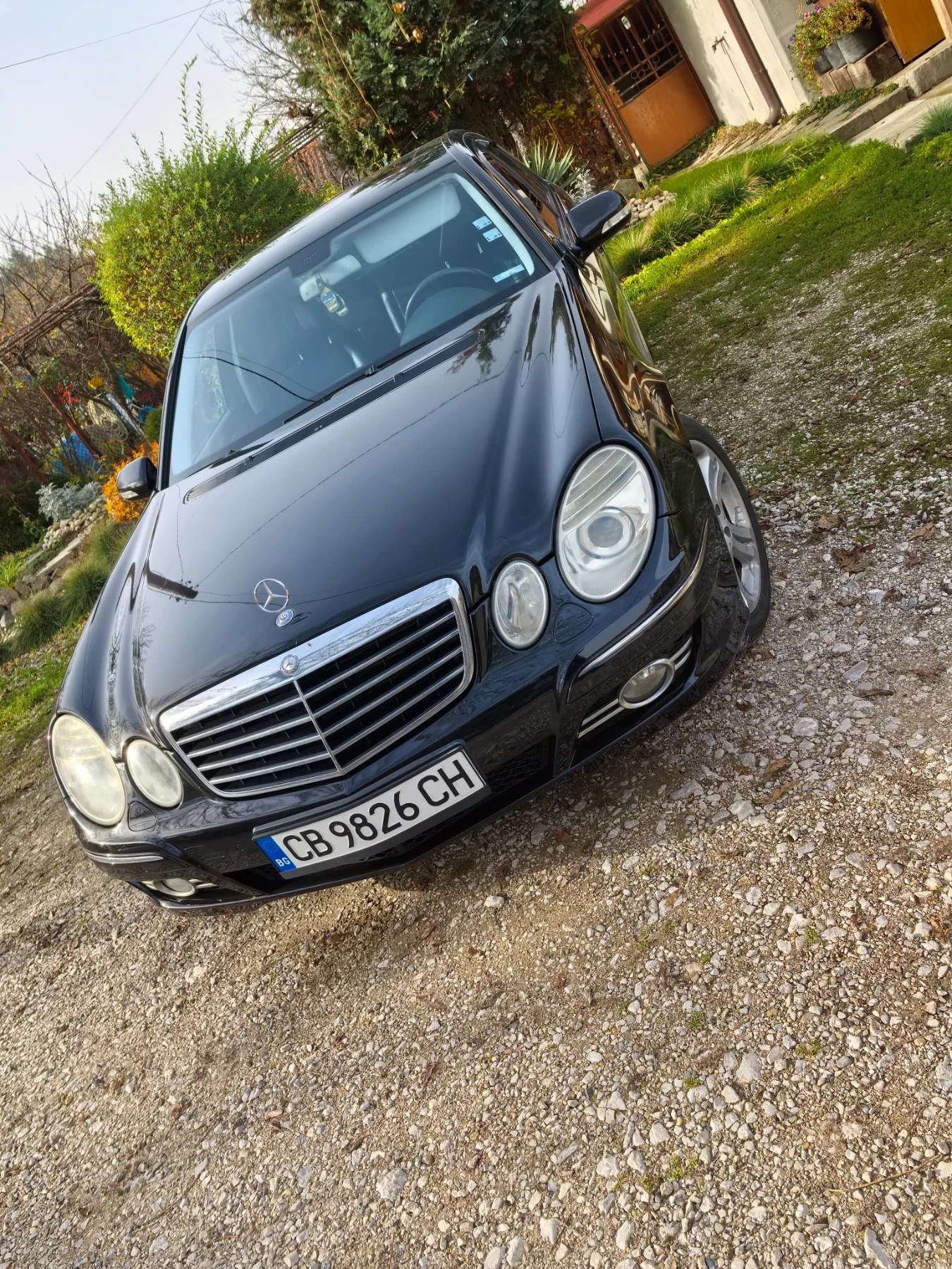 Mercedes-Benz E 320, снимка 1