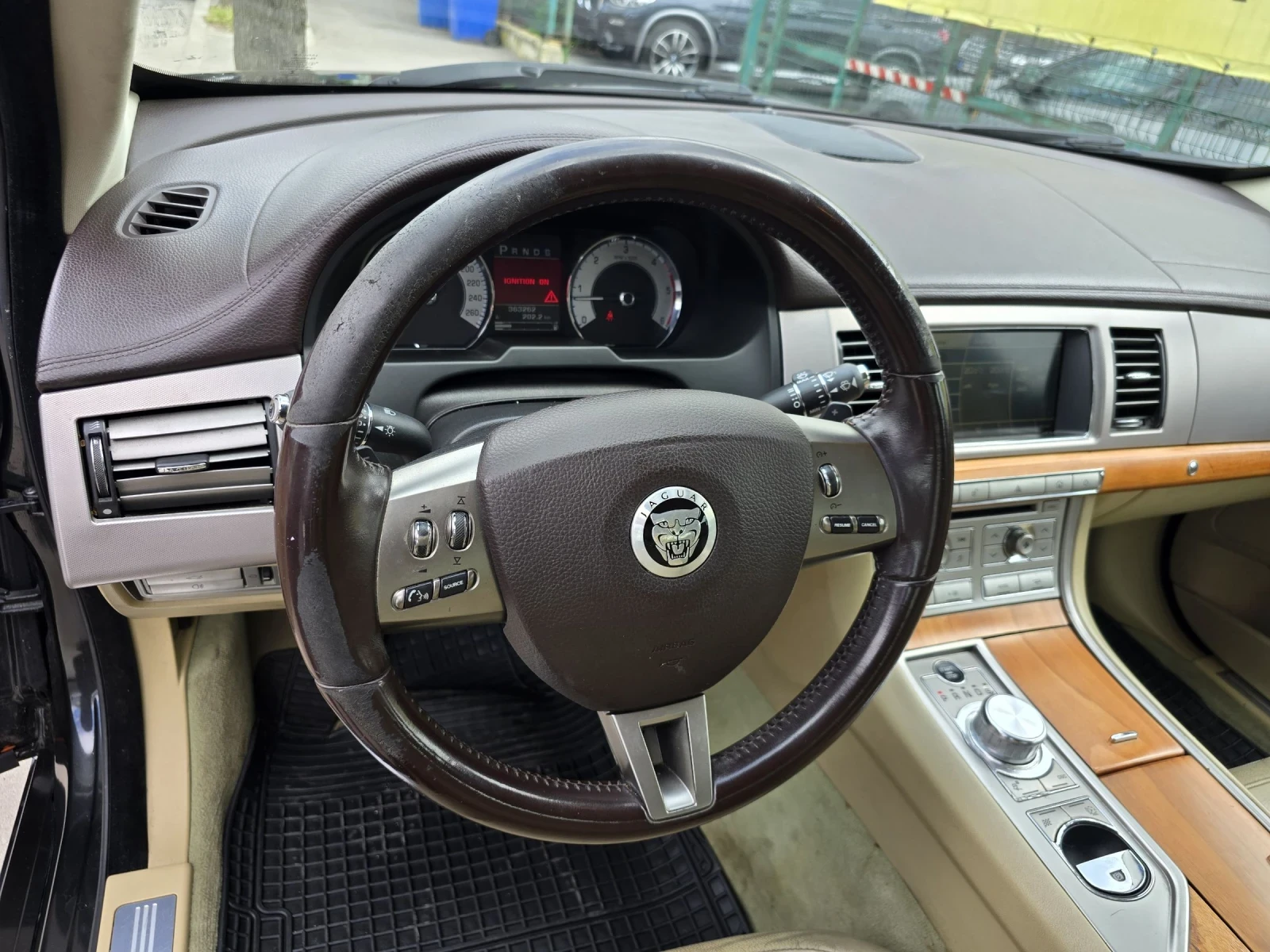 Jaguar Xf SPORT - изображение 9