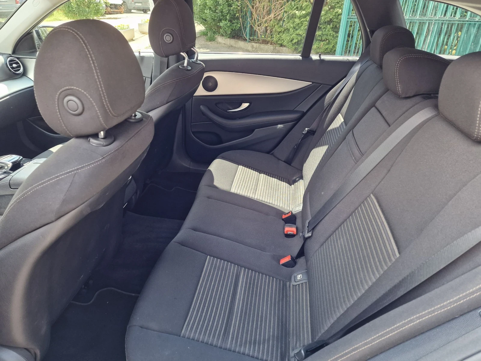 Mercedes-Benz E 300 de PLUG-IN HYBRID 9G-TRONIC  - изображение 6