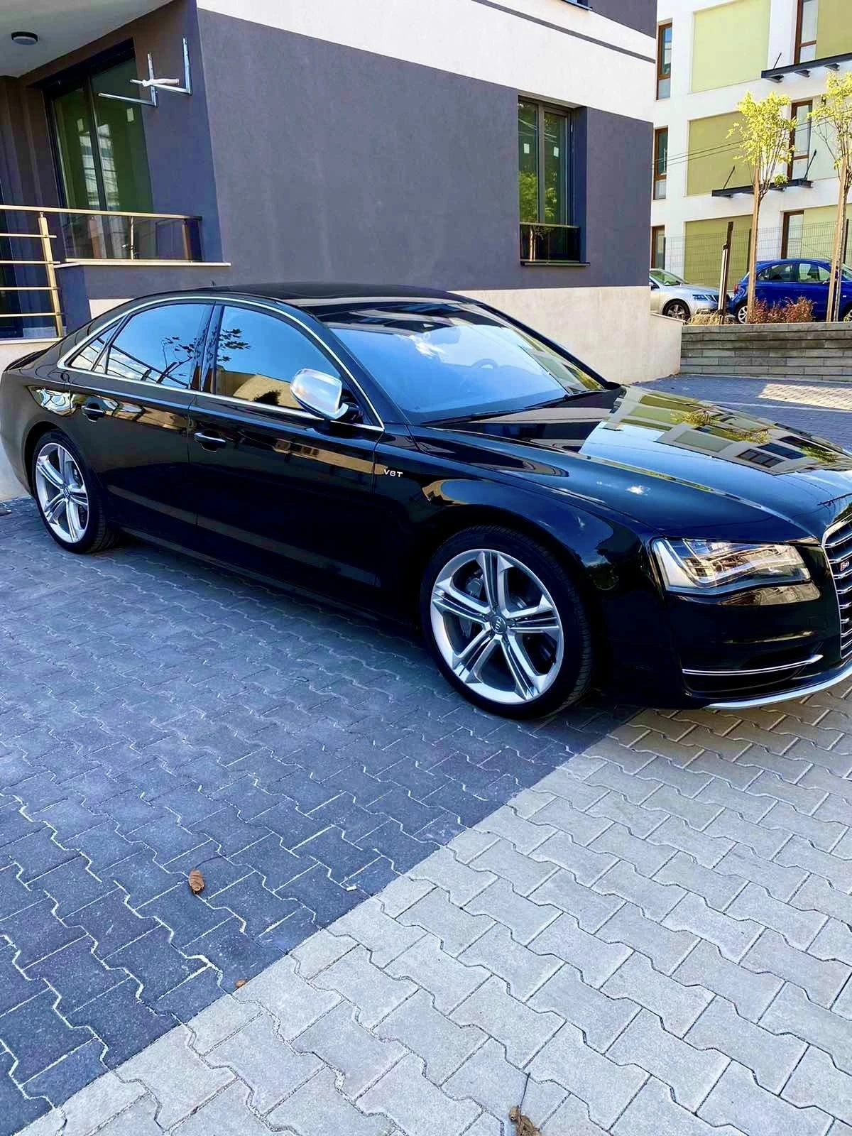 Audi S8 95 000 км, керамика, B&O, карбон, джанти 21 - изображение 2