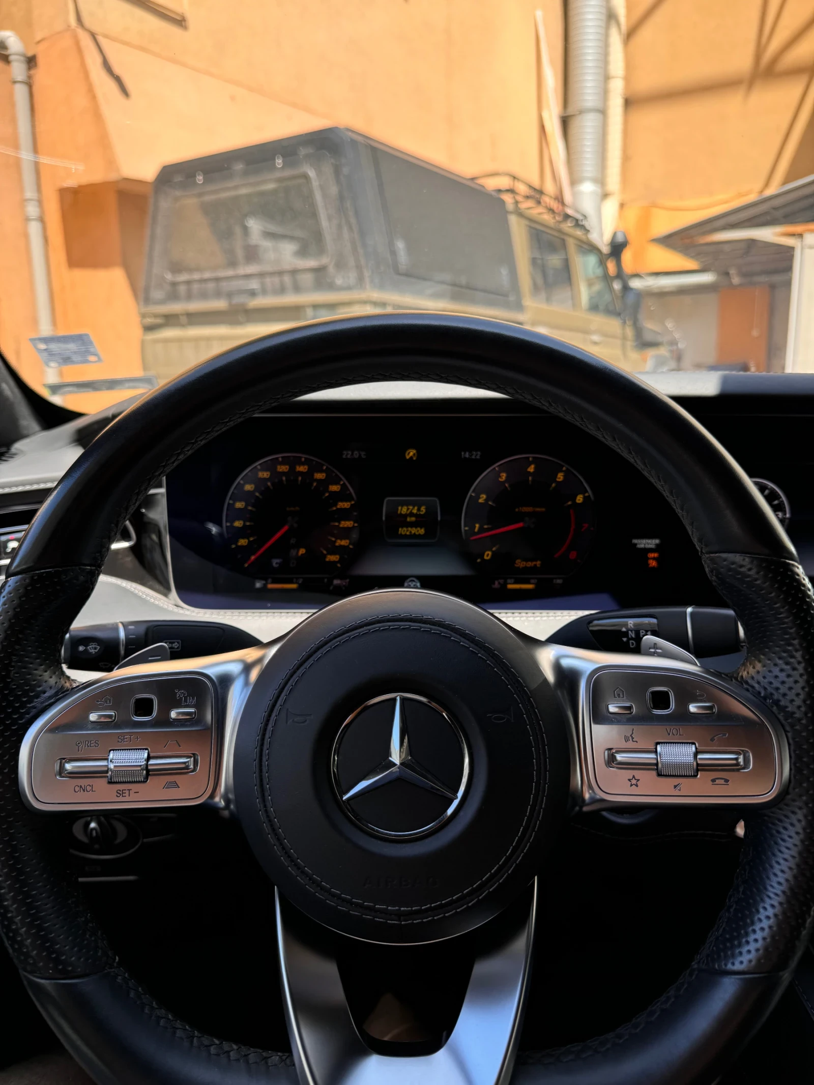 Mercedes-Benz S 560  - изображение 7