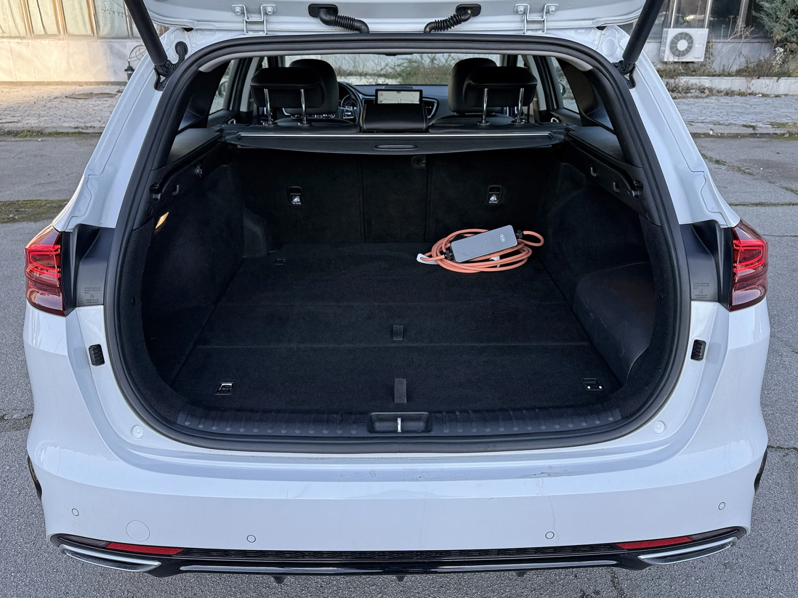 Kia Ceed 1.6 GDI Plug-in Hybrid | Mobile.bg � ����������� 16