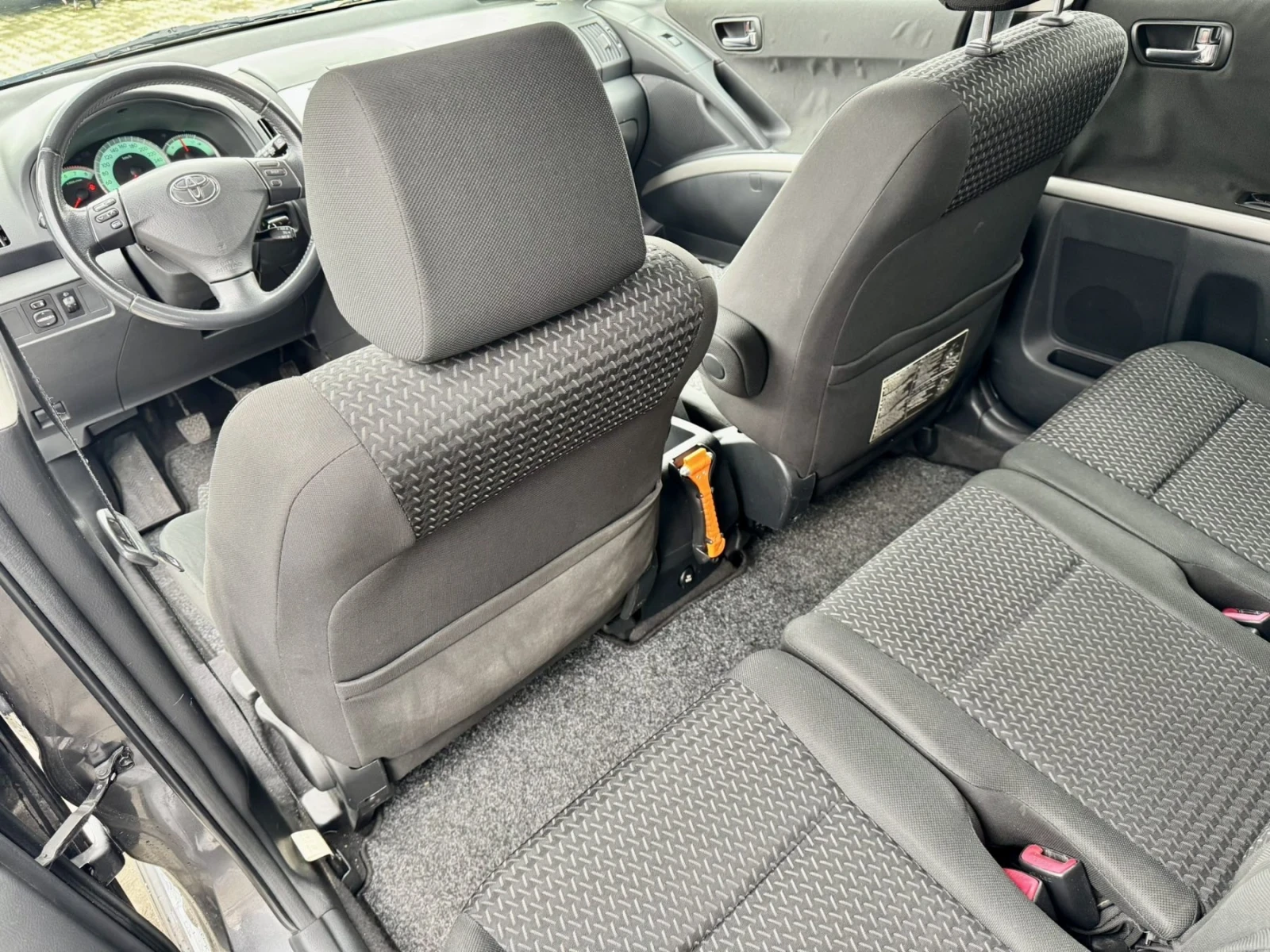 Toyota Corolla verso VVT-i  ���� ���� | NAVI |  | Mobile.bg � ����������� 13