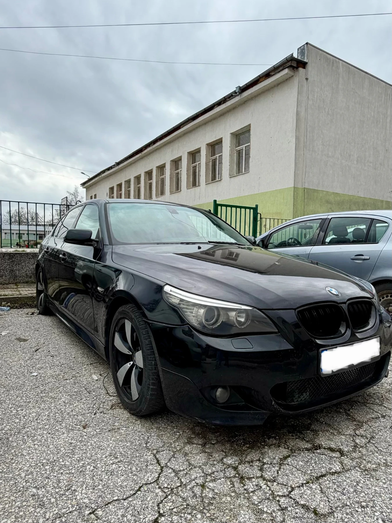 BMW 530