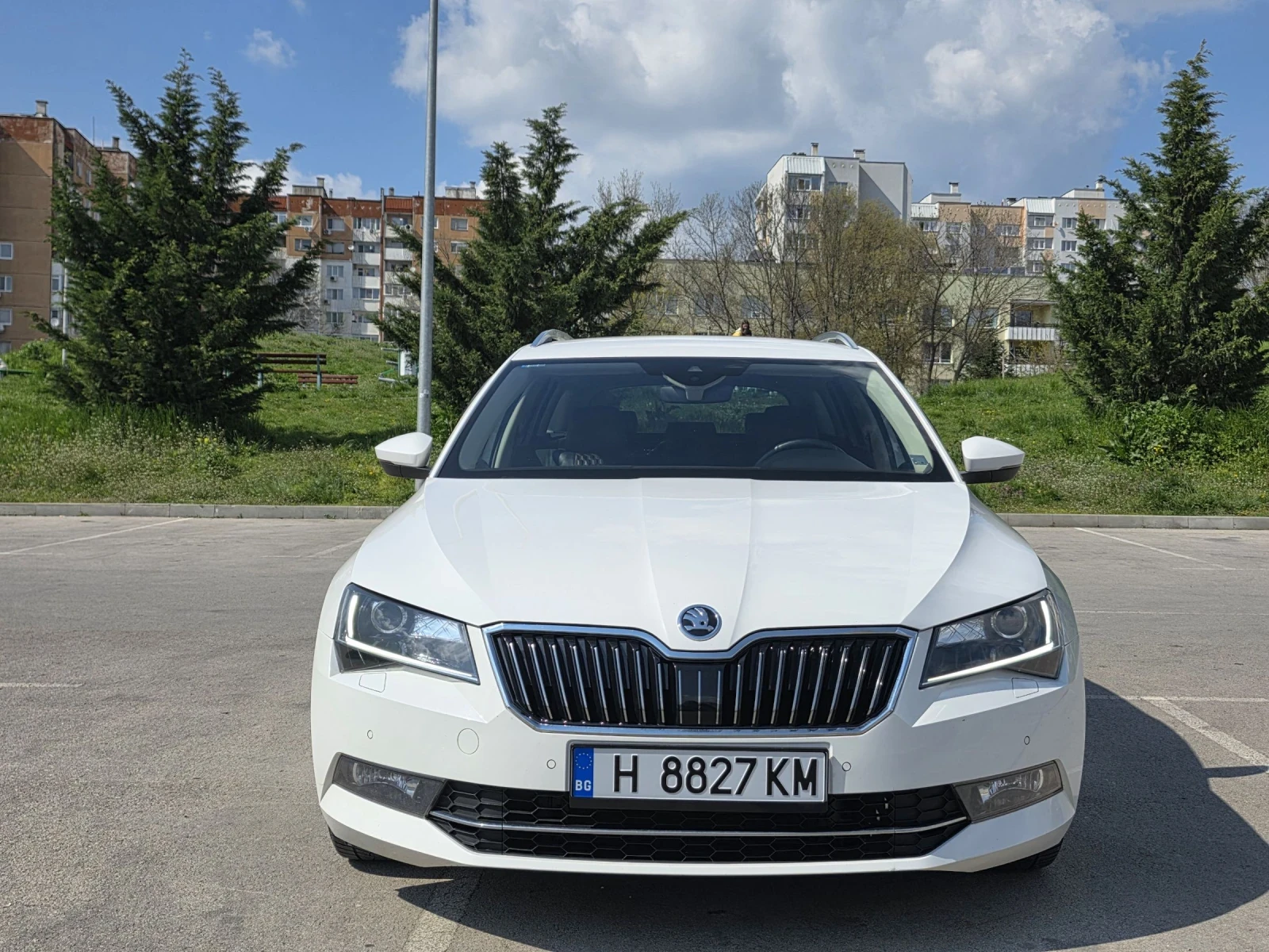 Skoda Superb, снимка 3 - Автомобили и джипове - 54237363
