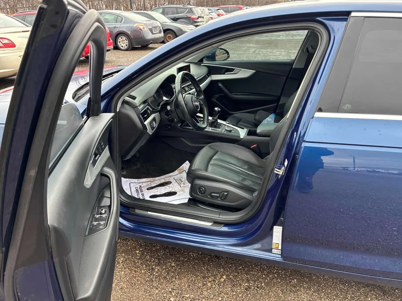 Audi A4  KOMFORT /CAMERA/ПОДГРЕВИ, снимка 14 - Автомобили и джипове - 54356913