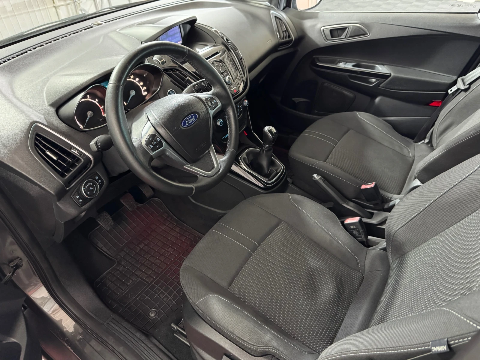 Ford B-Max 1.0 i - TITANIUM - KEYLESS - 116.000 km!, снимка 9 - Автомобили и джипове - 54448862