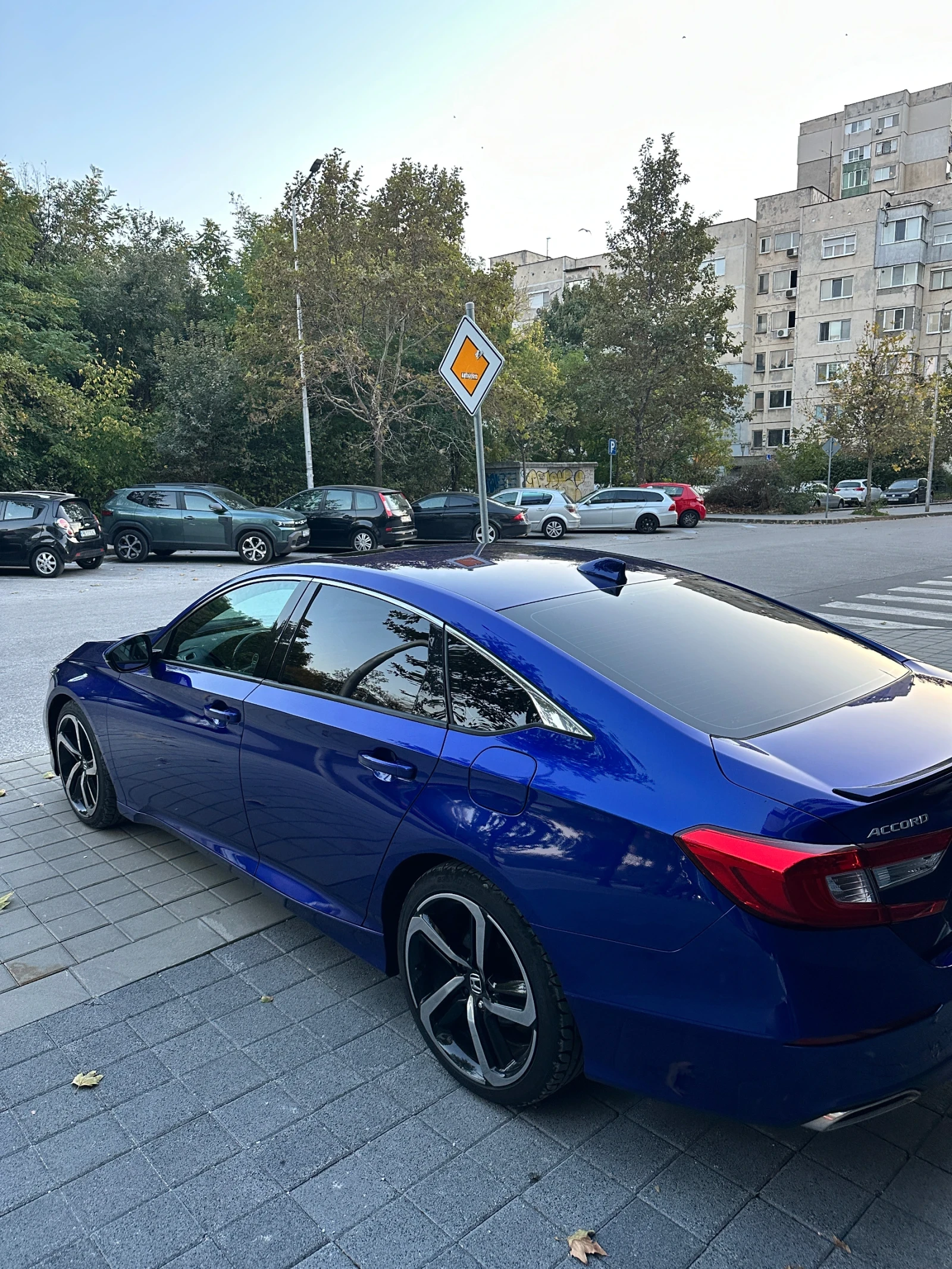 Honda Accord 1.5T Sport, снимка 4 - Автомобили и джипове - 54729446