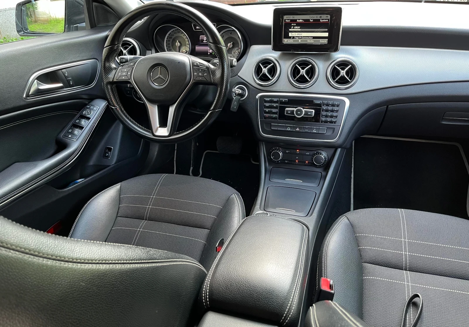 Mercedes-Benz CLA 220
