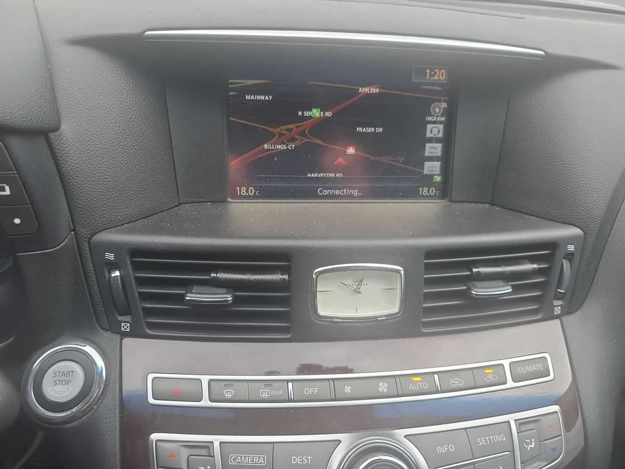Infiniti Q70 * 4dr Sdn V6 * АВТОКРЕДИТ* , снимка 9 - Автомобили и джипове - 55157793