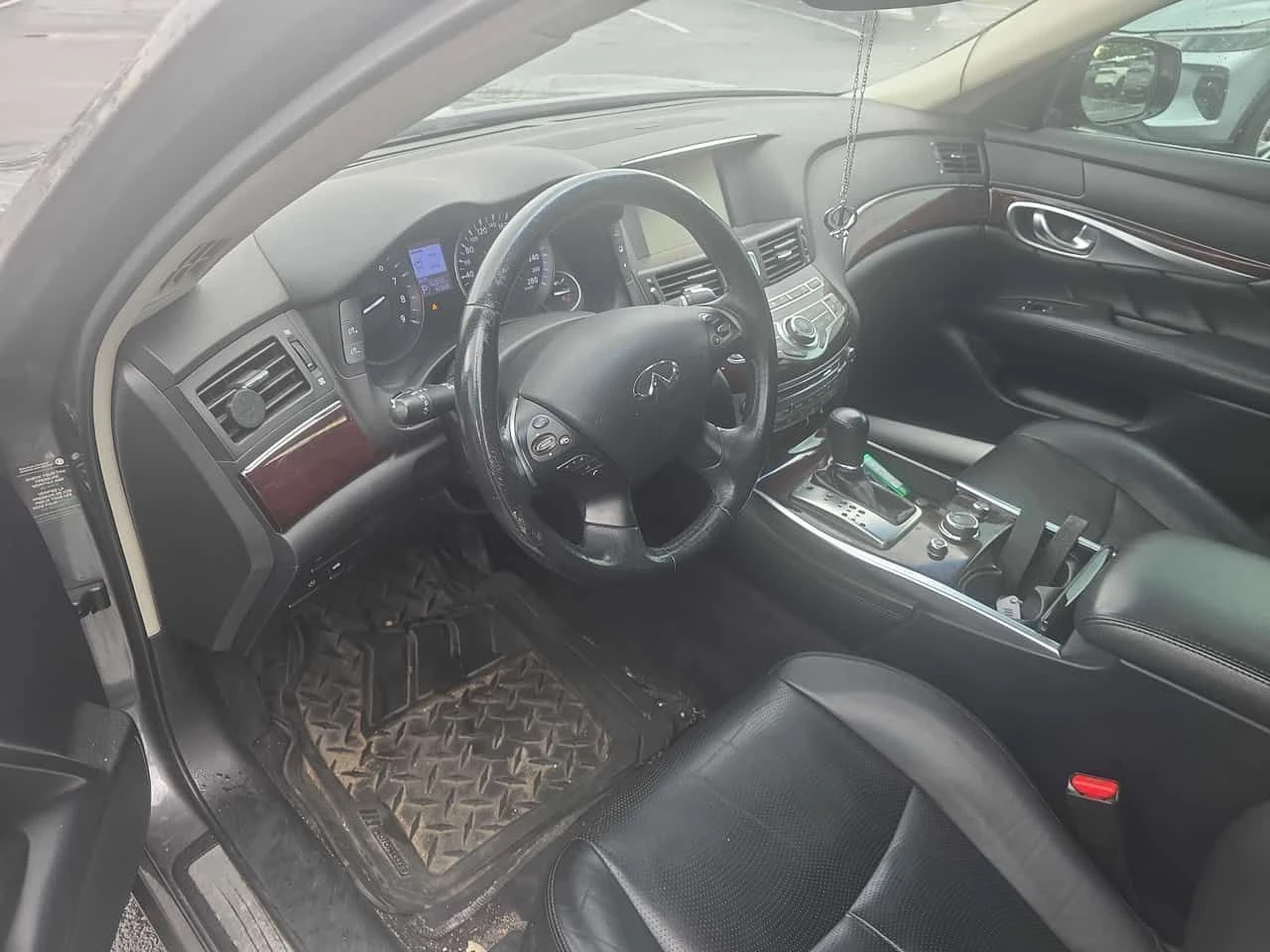 Infiniti Q70 * 4dr Sdn V6 * АВТОКРЕДИТ* , снимка 5 - Автомобили и джипове - 55157793