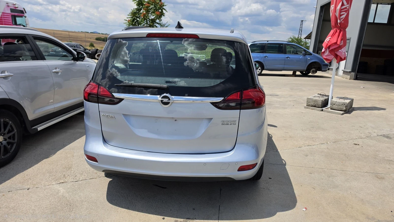Opel Zafira Tourer, снимка 2 - Автомобили и джипове - 55406309