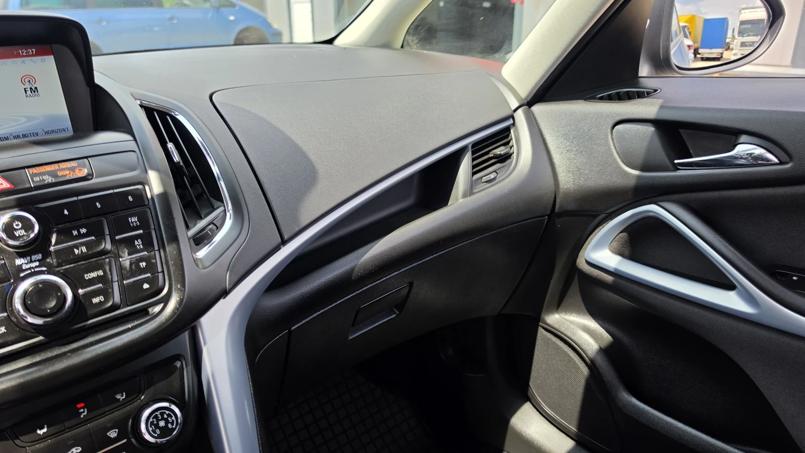 Opel Zafira Tourer, снимка 9 - Автомобили и джипове - 55406309