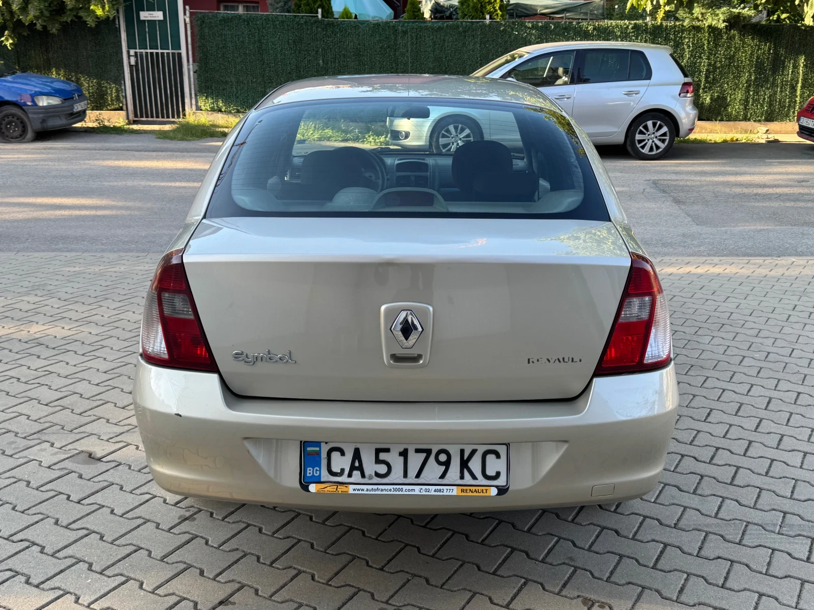 Renault Clio 1.4 Газов Инжекцион, снимка 6 - Автомобили и джипове - 55512530