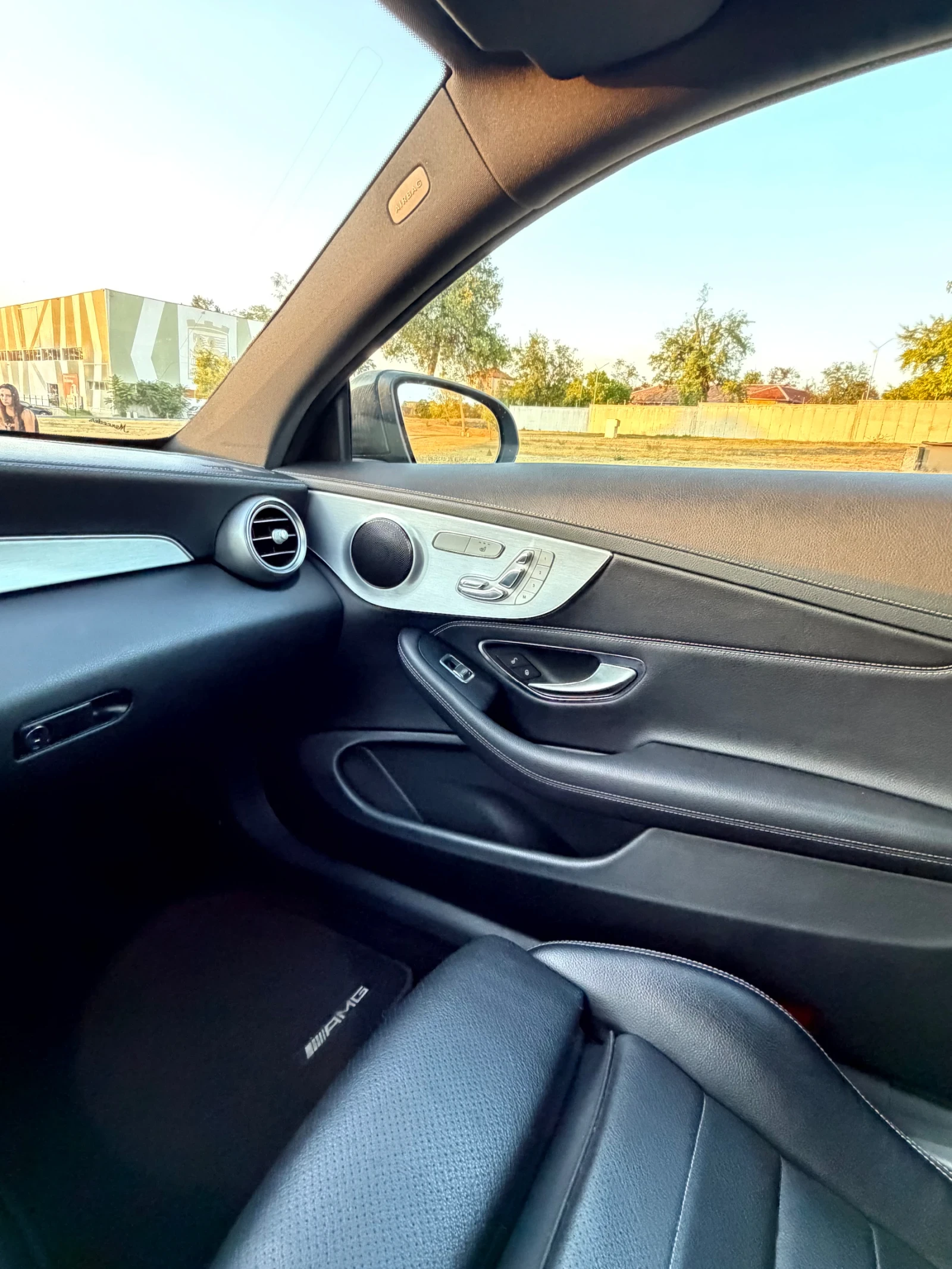 Mercedes-Benz C 300, снимка 15 - Автомобили и джипове - 56121217