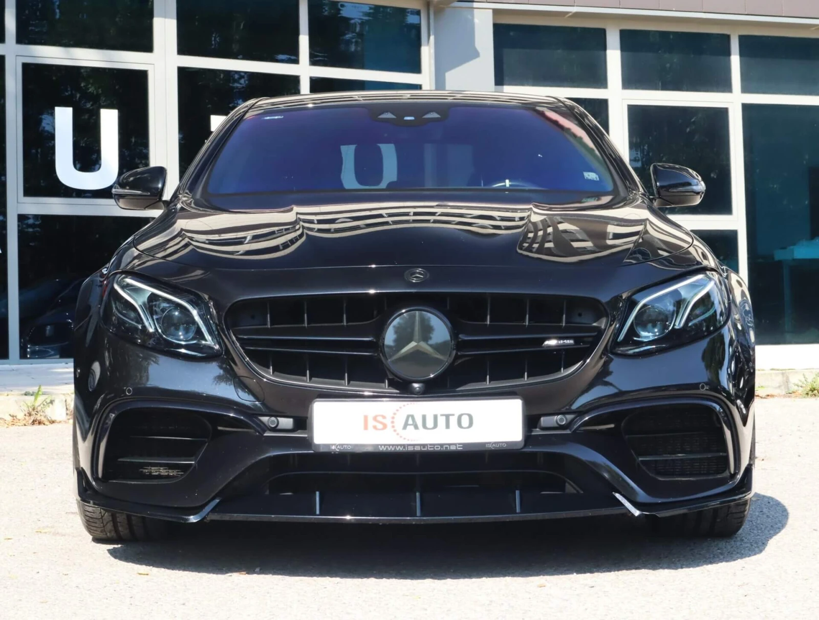 Mercedes-Benz E 63 AMG s V8/4Matic/Carbon/Burmester/Камера/Дистроник/, снимка 2 - Автомобили и джипове - 56253131