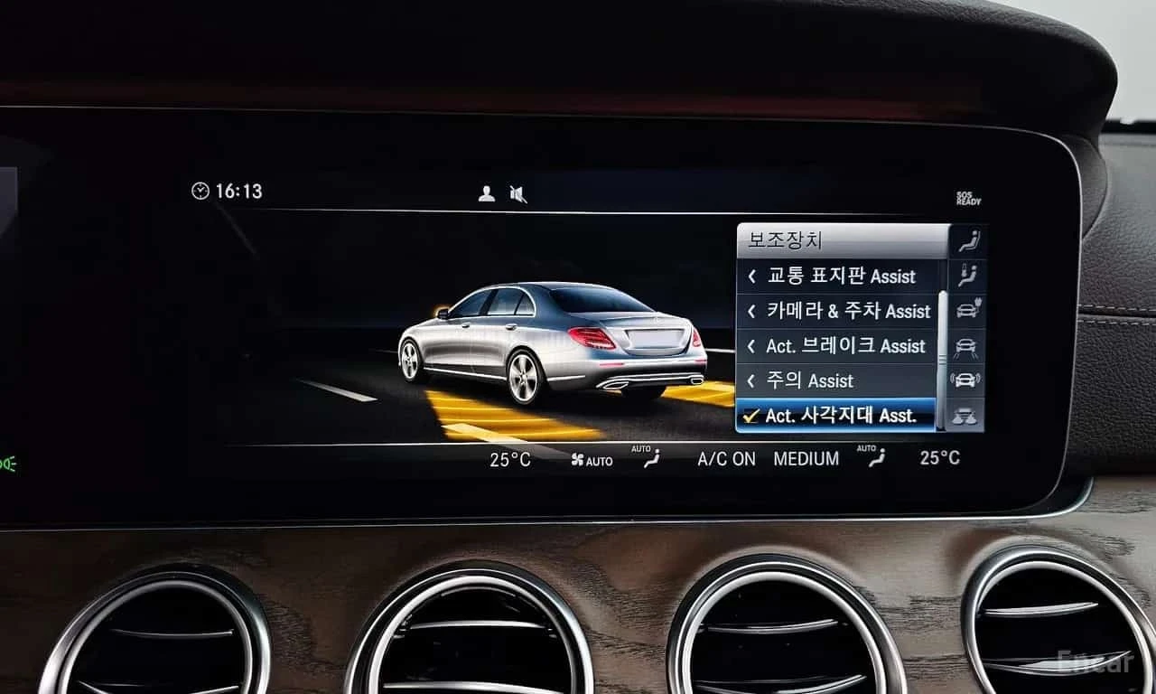 Mercedes-Benz E 300 * E300e 4MATIC Exclusive * , снимка 16 - Автомобили и джипове - 56735401