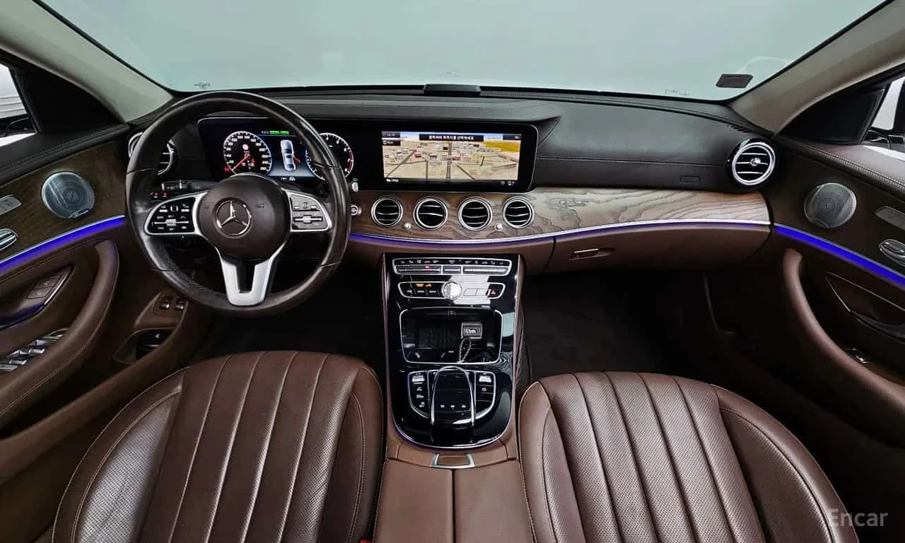 Mercedes-Benz E 300 * E300e 4MATIC Exclusive * , снимка 7 - Автомобили и джипове - 56735401