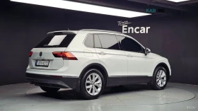 VW Tiguan * ПАНО* KEYLESS* Camera* ПОДГРЕВ* , снимка 2
