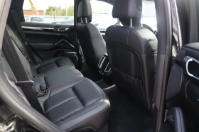 Porsche Cayenne 3.6i V6 Pano KAM BlindAss 4xSzH AHK Leder #iCarbg - 42900 лв. / 21934.42 € - 75045886 8
