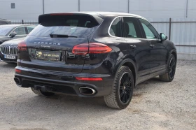 Porsche Cayenne 3.6i V6 Pano KAM BlindAss 4xSzH AHK Leder #iCarbg - 42900 лв. / 21934.42 € - 75045886 4