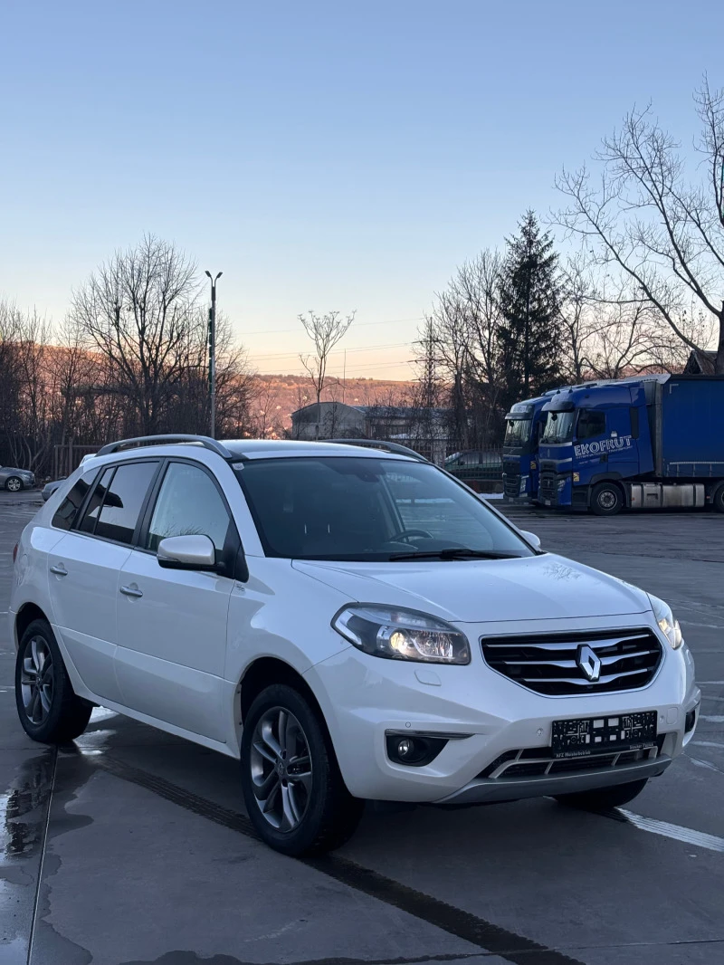 Renault Koleos 2.0 Tdi - Аудио система BOSE и панорамен покрив, снимка 2 - Автомобили и джипове - 41933599