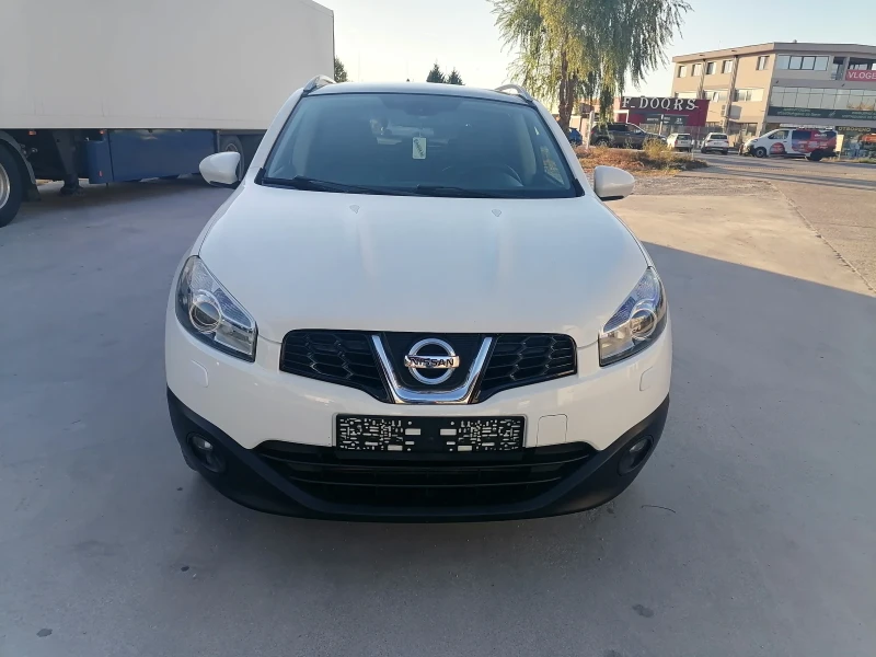 Nissan Qashqai * КОЖА * НАВИГАЦИЯ* ПАНОРАМА * , снимка 1 - Автомобили и джипове - 47588522