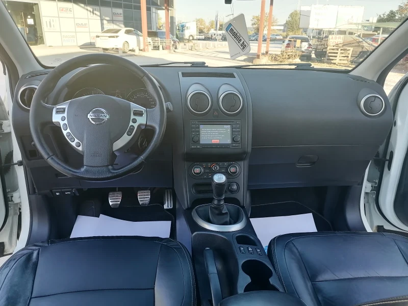 Nissan Qashqai * КОЖА * НАВИГАЦИЯ* ПАНОРАМА * , снимка 13 - Автомобили и джипове - 47588522