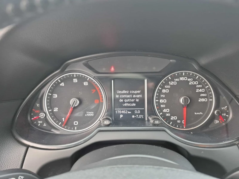 Audi Q5 * 2.0T Komfort * CARFAX * БЕЗ ПЪРВОНАЧАЛНА ВНОСКА, снимка 8 - Автомобили и джипове - 52735090